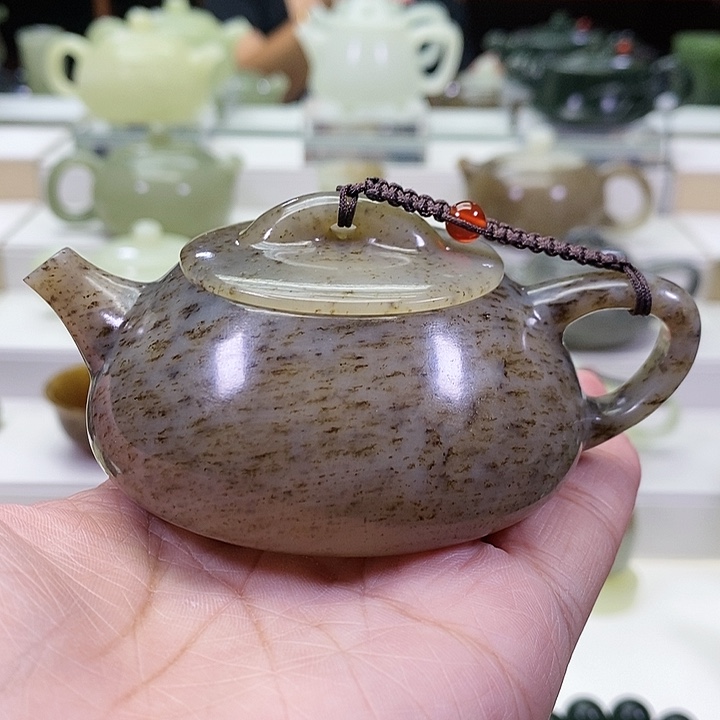 未镶嵌和田玉挂件茶壶100ml（微瑕）