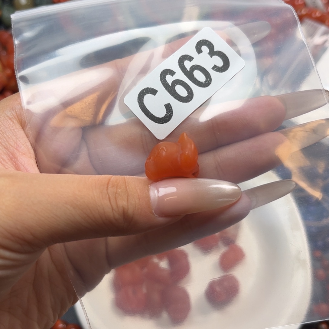 南红玛瑙未镶嵌珠宝奇石