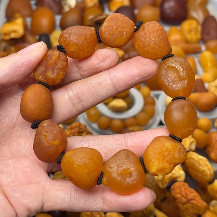 琥珀未镶嵌裸石天然蜜蜡手串