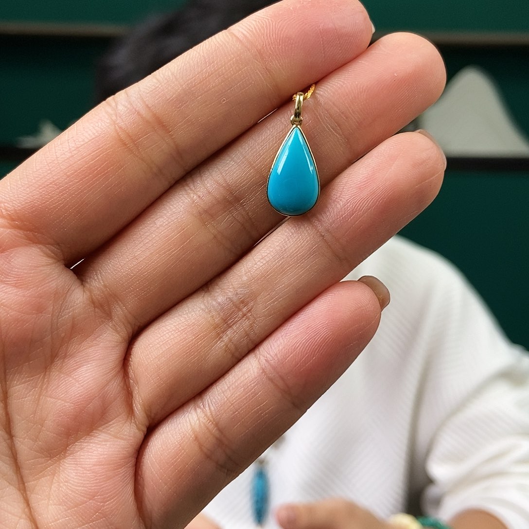 18K金镶嵌绿松石珠宝奇石