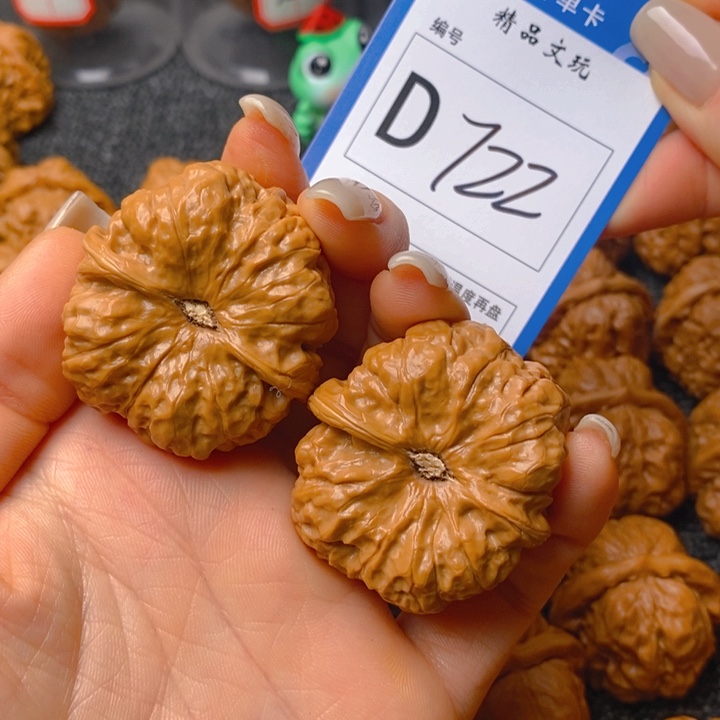 把件文玩核桃骏****?蛤蟆