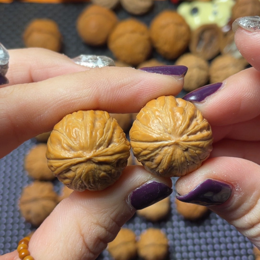 文玩核桃吊坠24尺全品闷尖小元宝0002