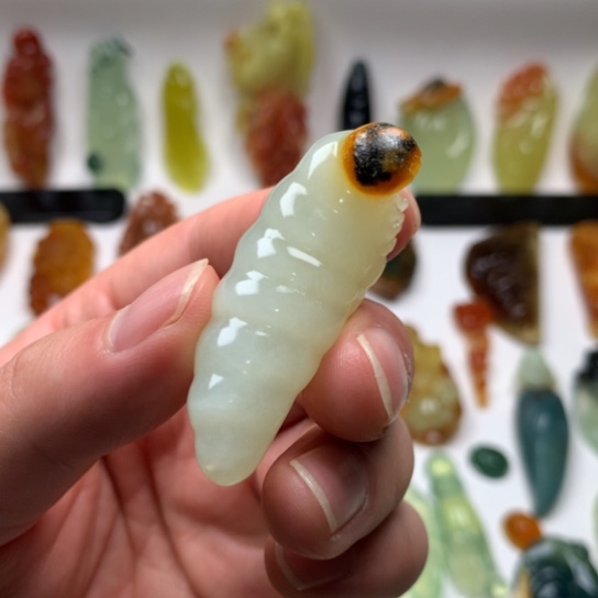 岫玉未镶嵌颈饰岫玉