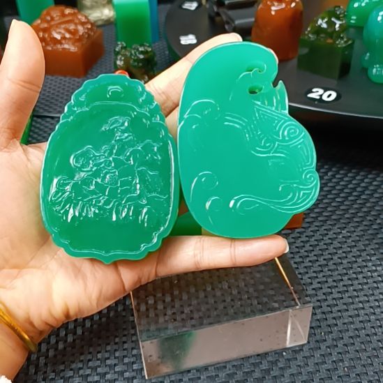 赵***兄印石寿山石手把件