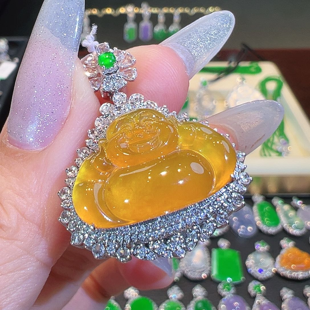 翡翠吊坠(不含链)18K金镶嵌翡翠