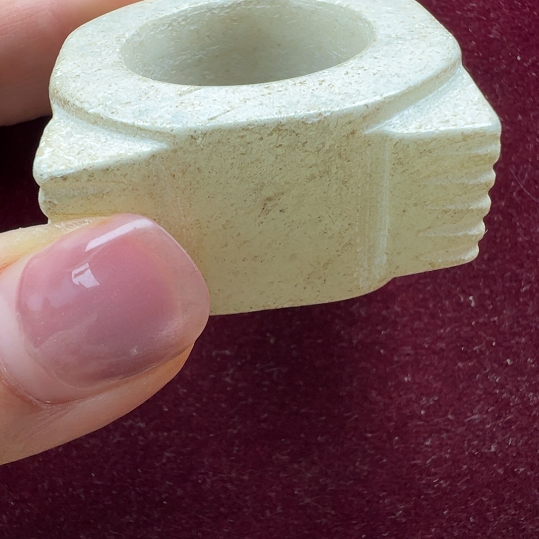 岫岩老玉（透闪石质玉）未镶嵌颈饰