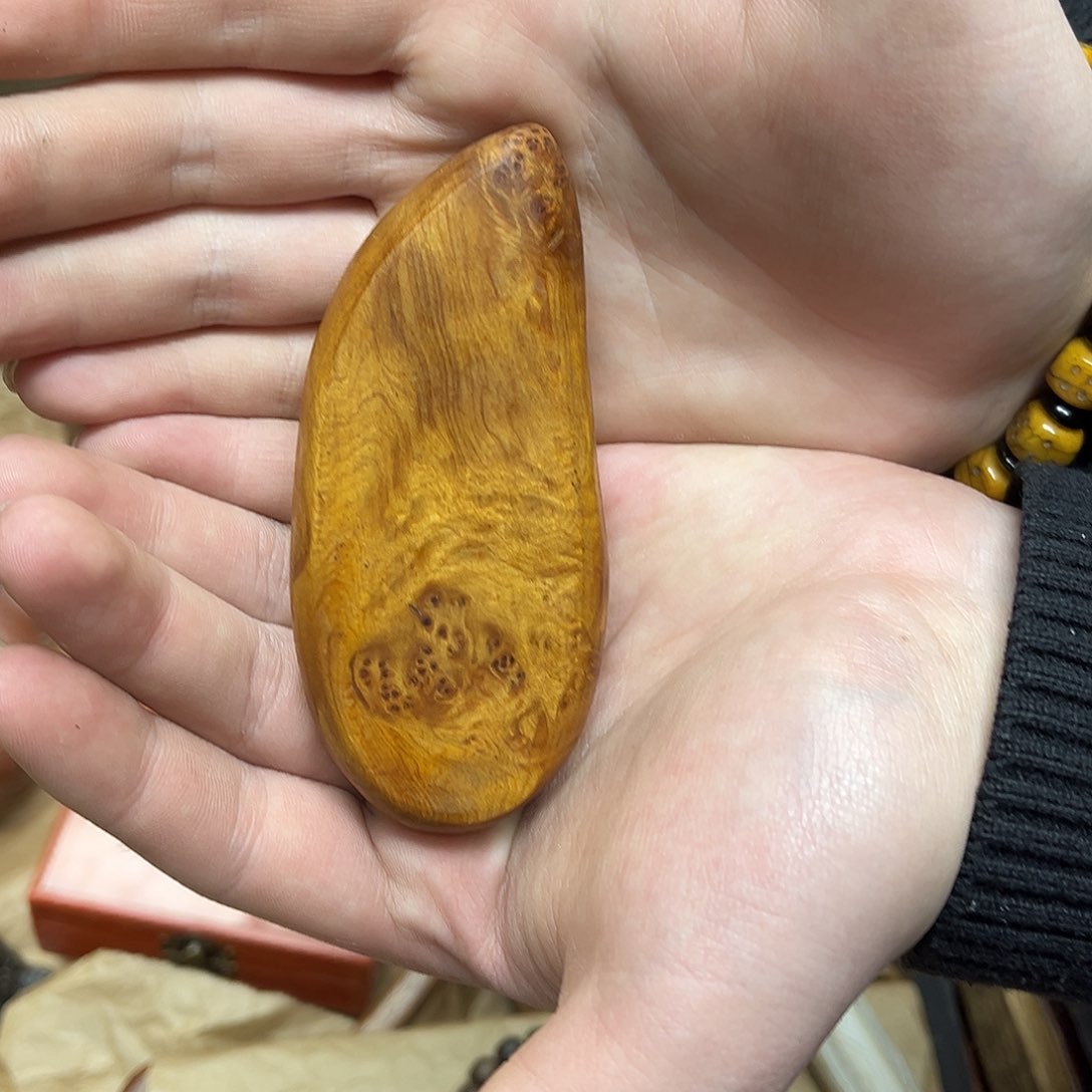 大叶紫檀（黑酸枝木类）