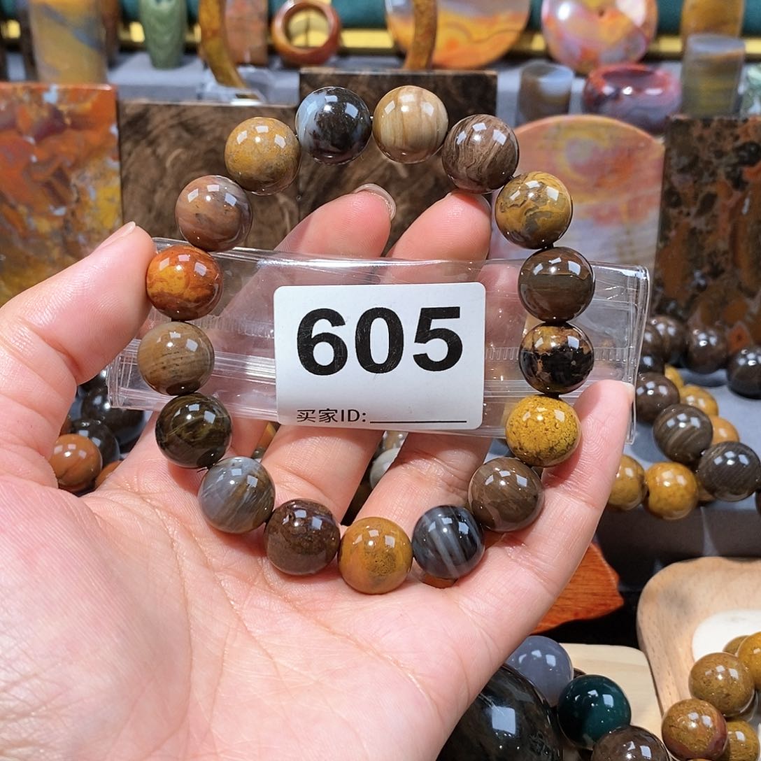 硅化玉天然北票硅化玉手串未镶嵌天然北票硅化玉手串