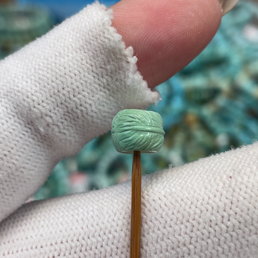 绿松石未镶嵌挂件