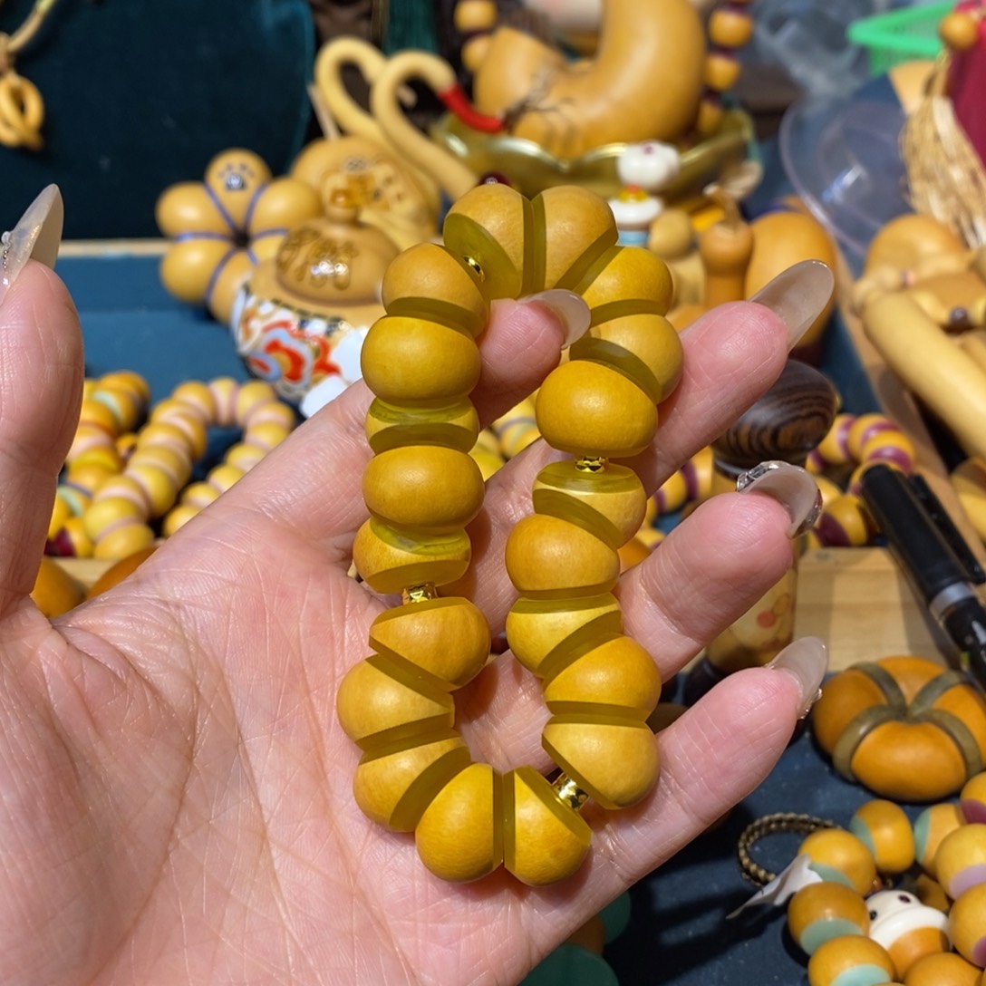 福利琥珀大肠。   