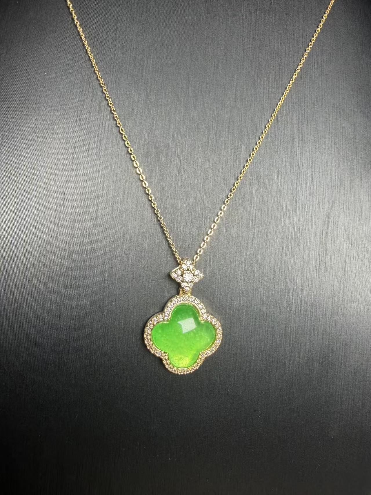   {官方质检}阳色四叶草时尚饰品 814