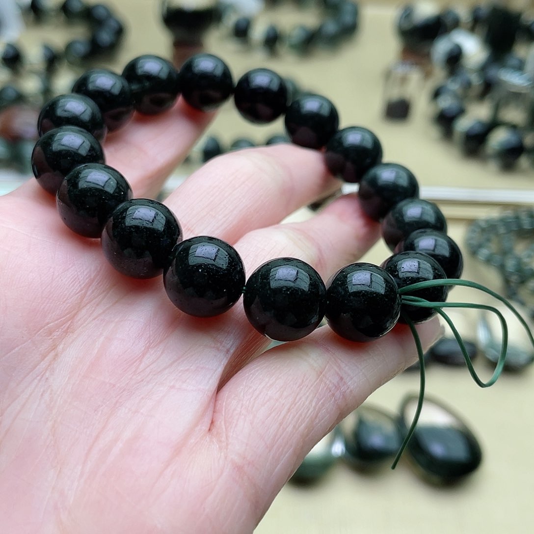 水晶手串未镶嵌晴*满绿幽灵手串