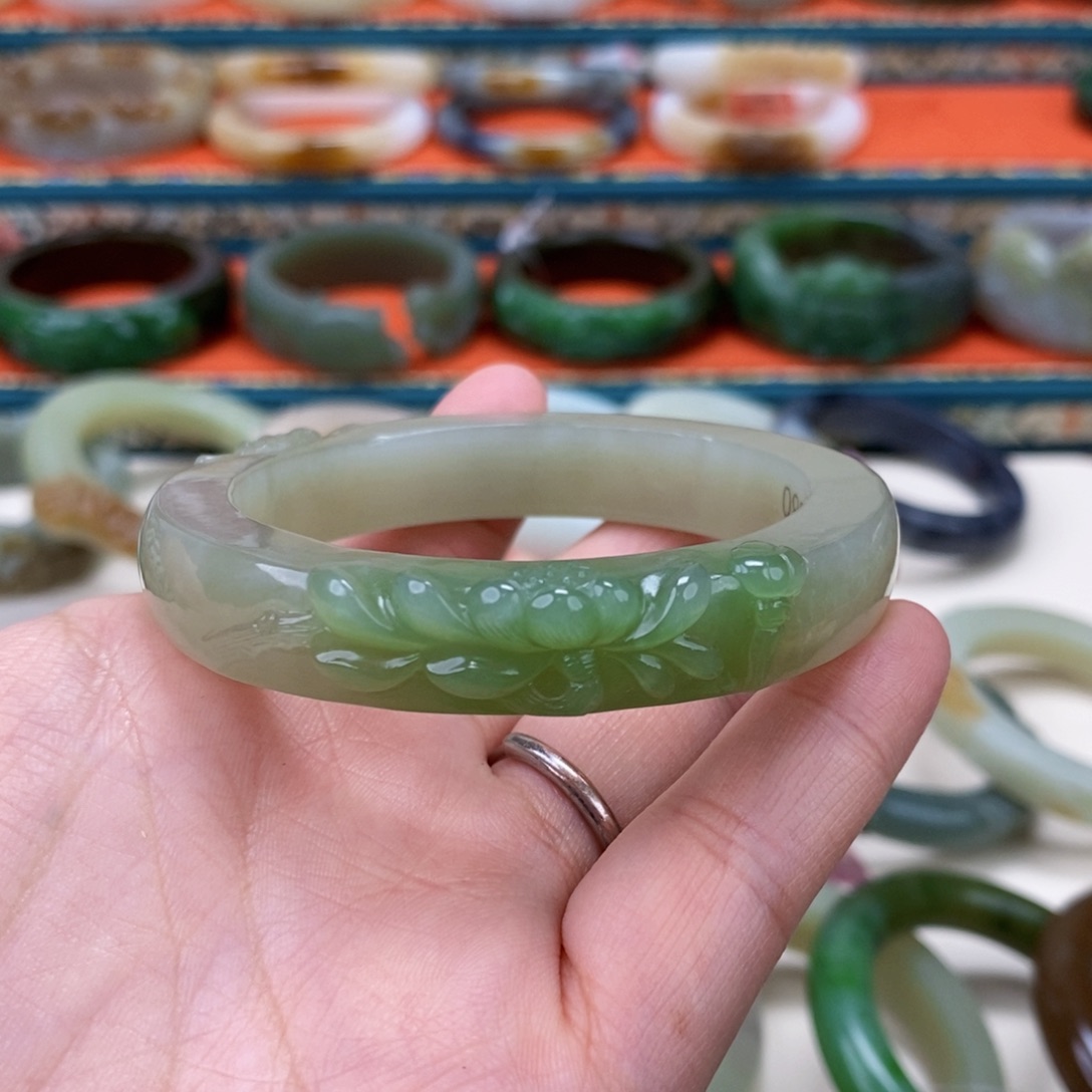 和田玉手镯54.5未镶嵌