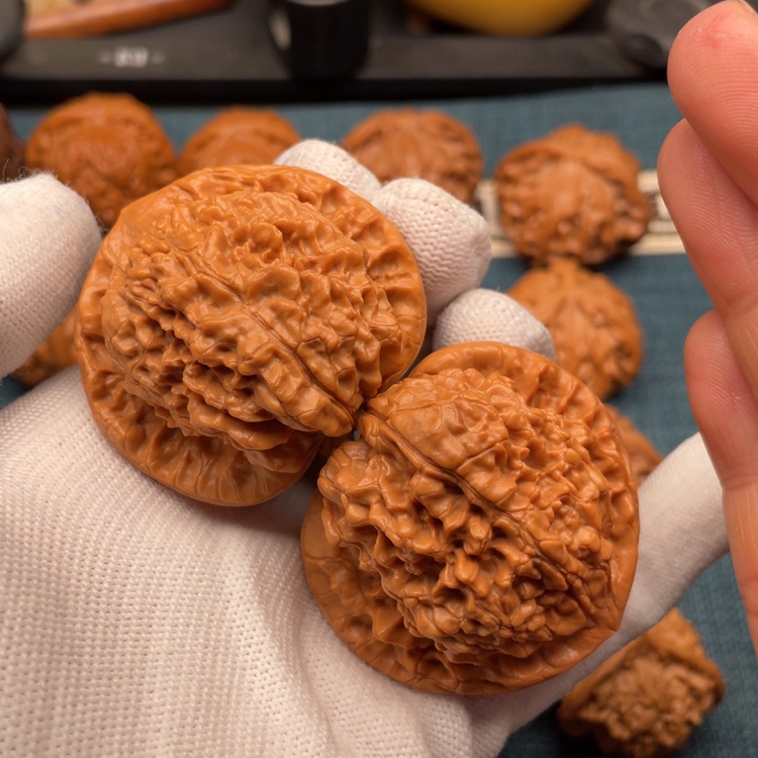 把件文玩核桃48.5红皮桃心麒麟纹官帽