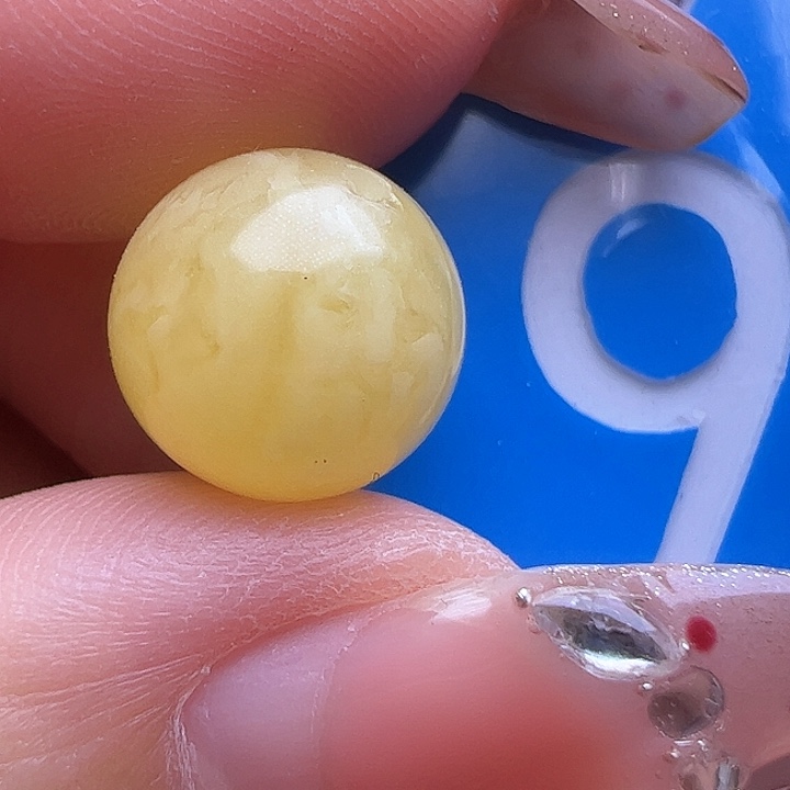 未镶嵌蜜蜡裸石10.6mm圆珠