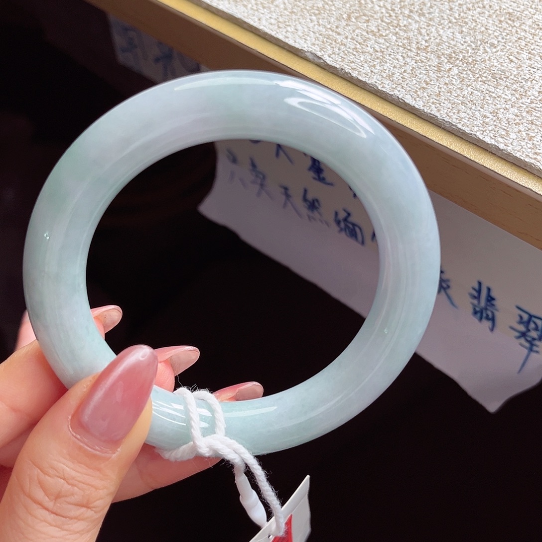 翡翠未镶嵌手镯手镯