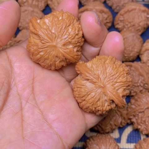 【闪购商品】文玩核桃吊坠下****点磨盘42