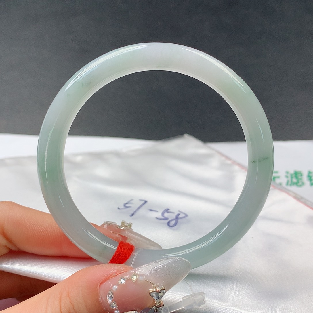 翡翠手镯未镶嵌0066圆58