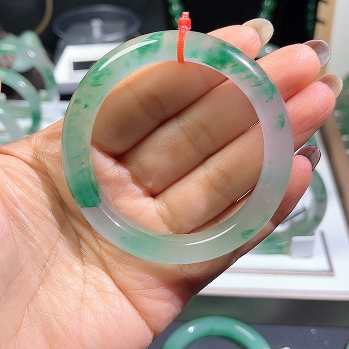 石英质玉手镯未镶嵌7**S