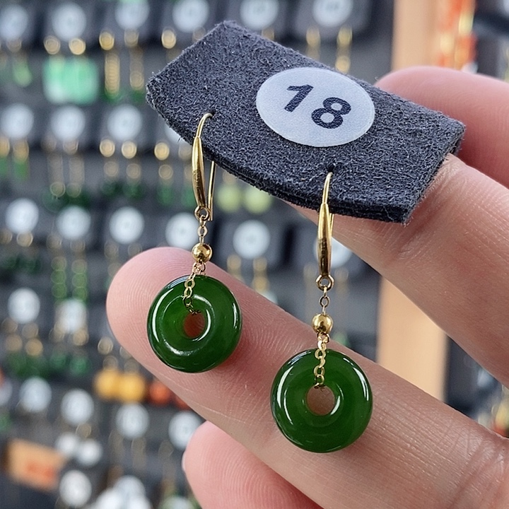 和田玉耳饰18K金镶嵌