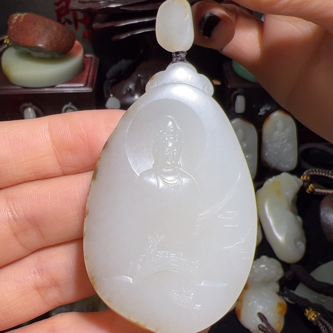 和田玉未镶嵌颈饰