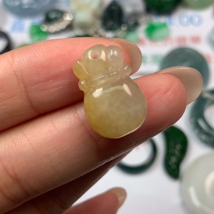 定制翡翠未镶嵌翡翠