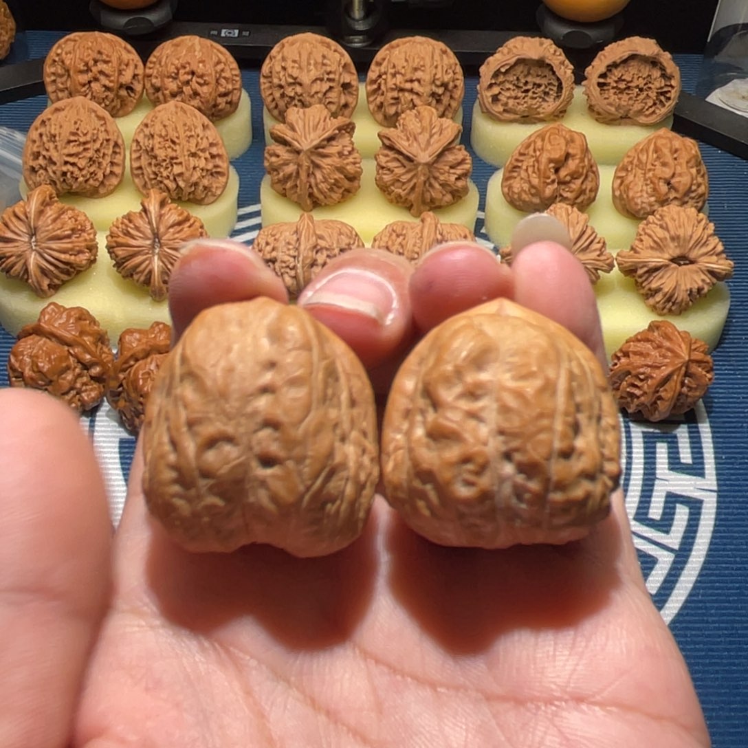 荆****文玩核桃把件玉蟾111111