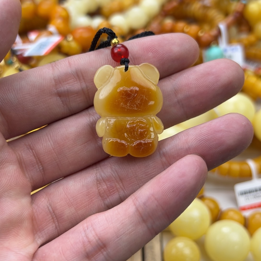 琥珀珠宝奇石未镶嵌