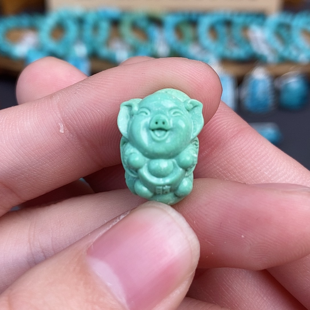 绿松石雕刻未镶嵌