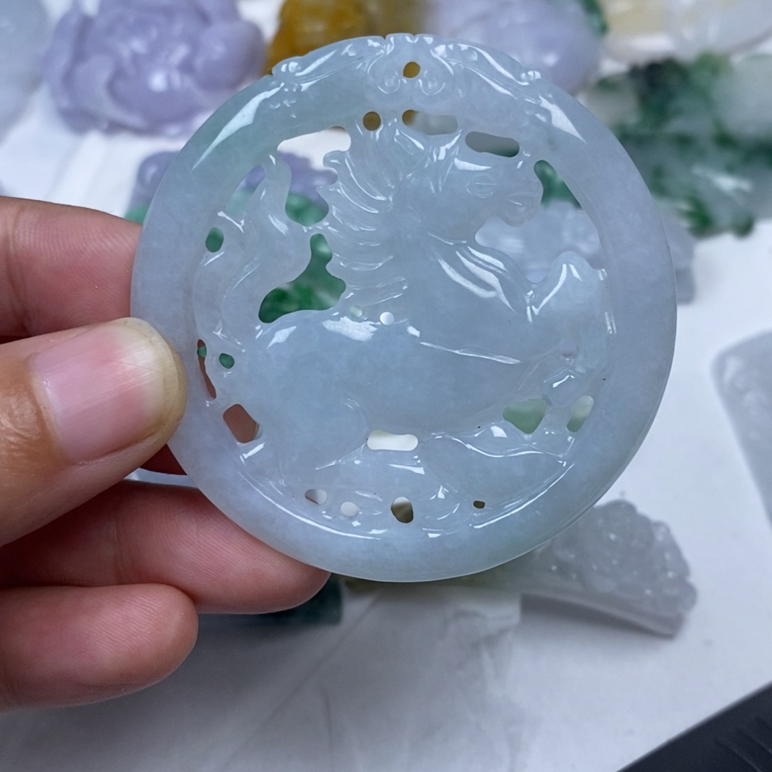 翡翠未镶嵌颈饰翡翠