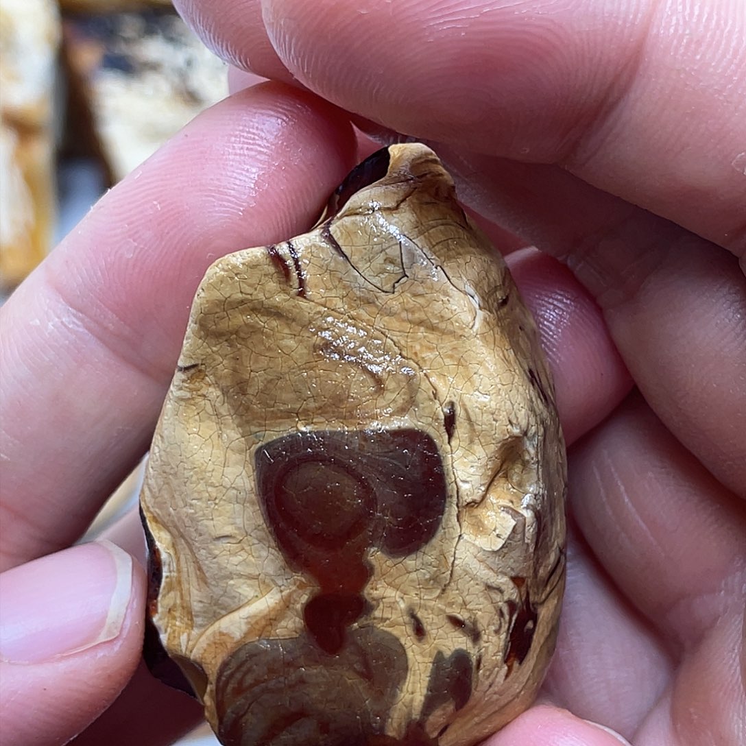 定制琥珀未镶嵌定制