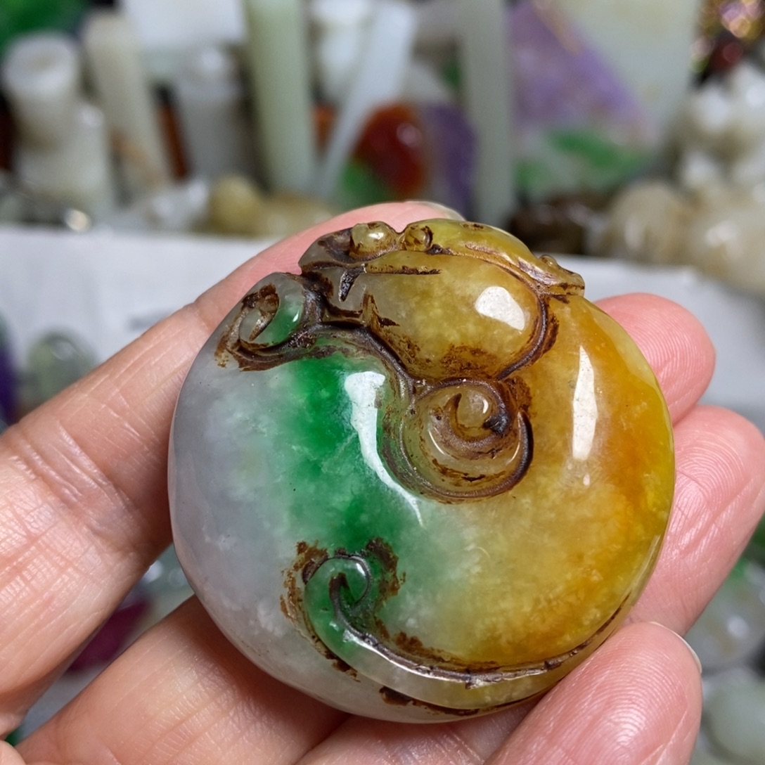 和田玉（糖玉）未镶嵌颈饰