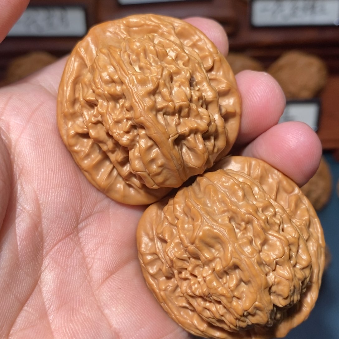文玩核桃把件一代望月