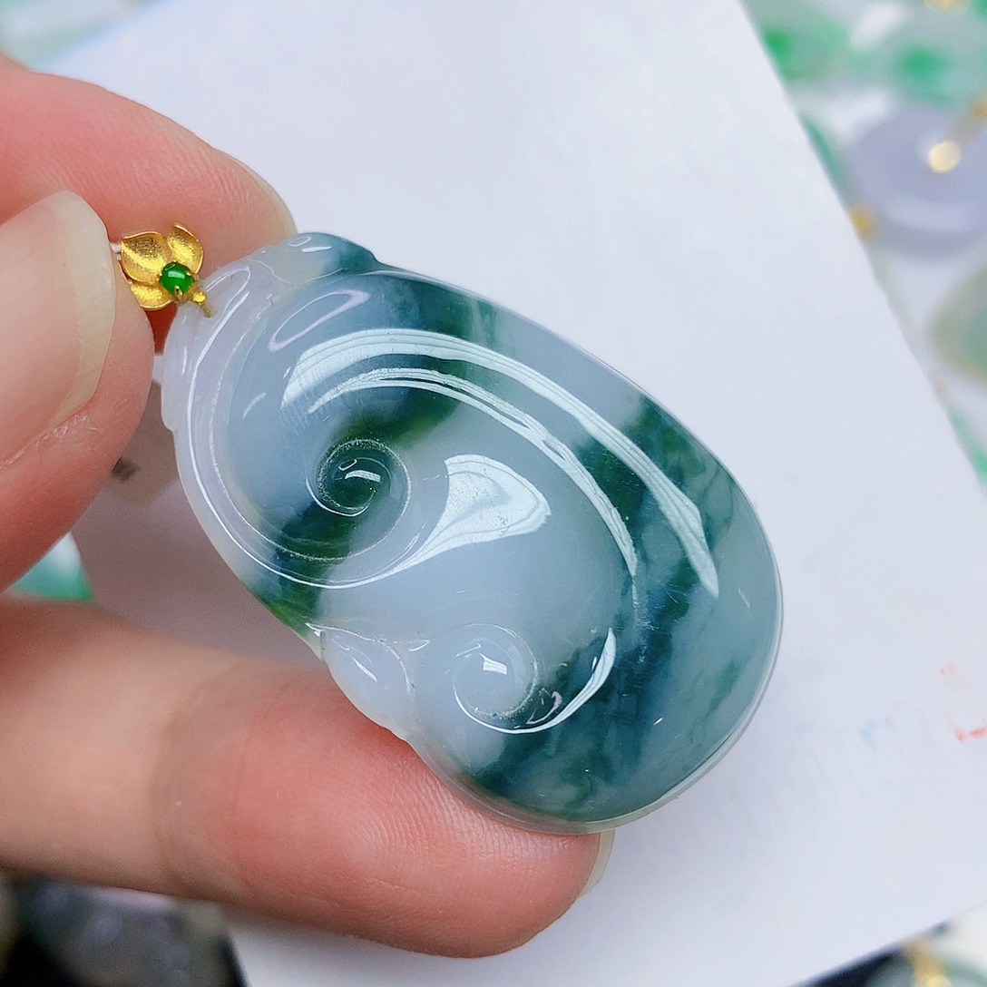 翡翠18K金镶嵌颈饰3466789