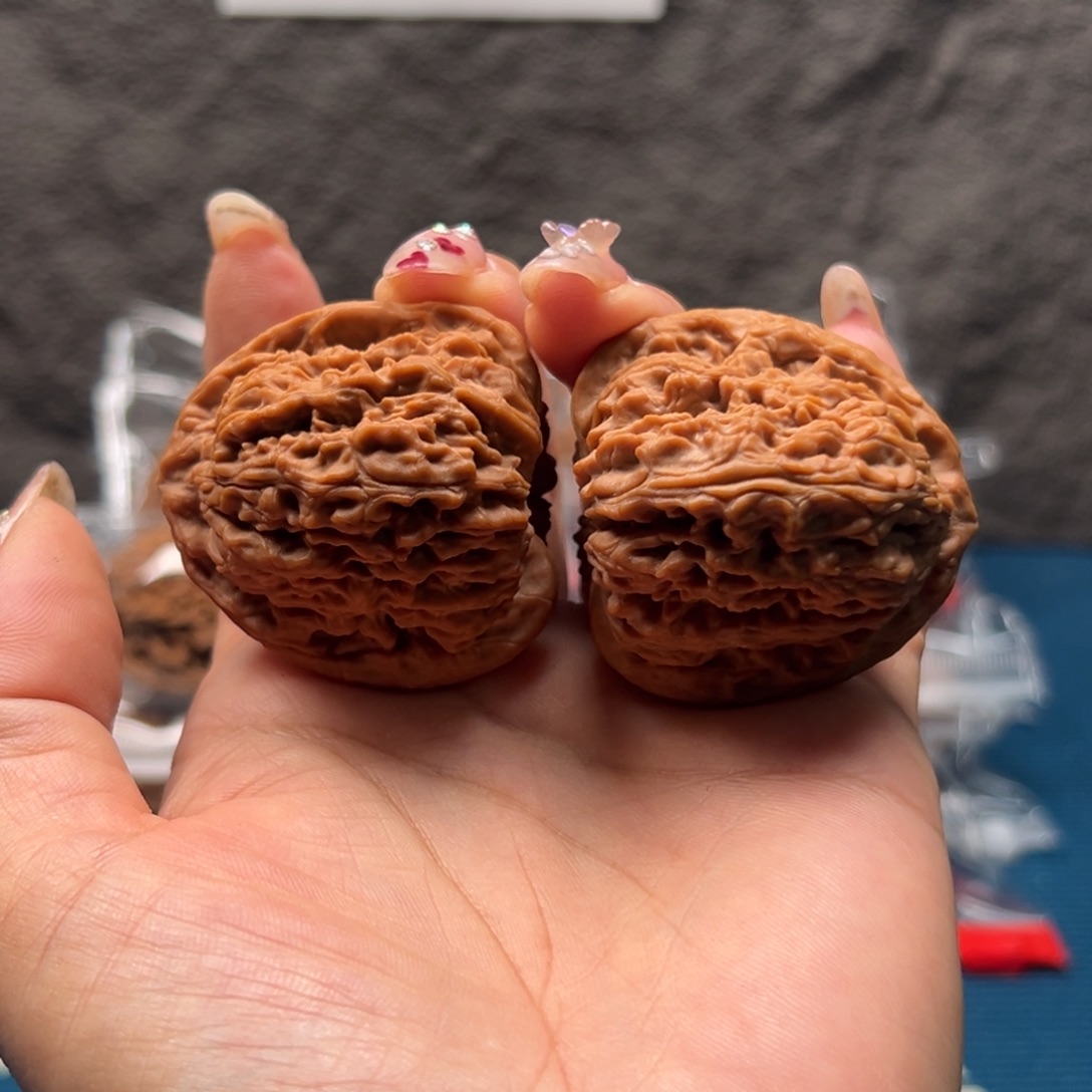 用***圣文玩核桃把件南疆42