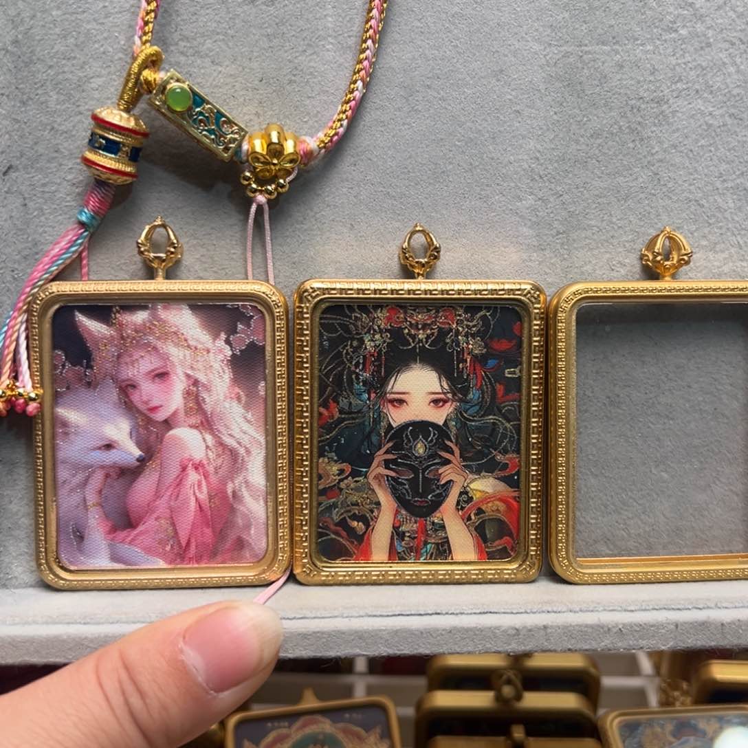 吊坠Р****?双面小九扎基铜壳二号绳