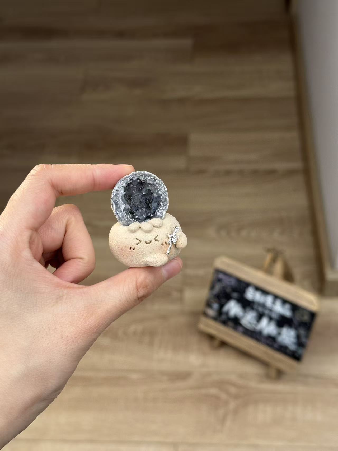 水晶小豆丁可爱彩晶洞