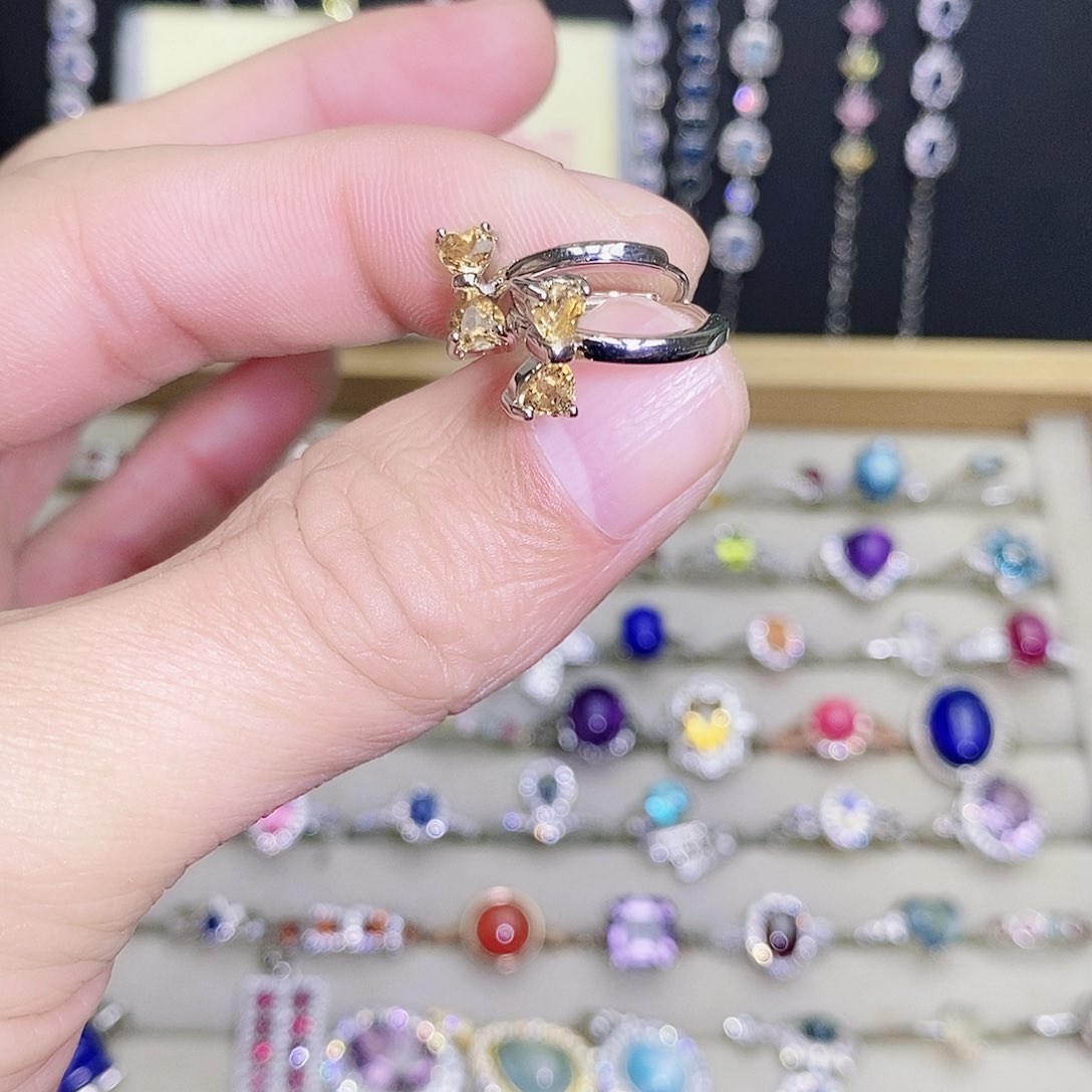 未镶嵌耳饰黄晶589