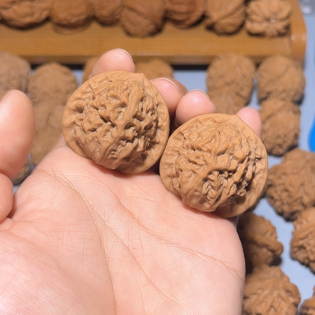 文玩核桃把件38兴隆一代瓷娃娃 树主黄超