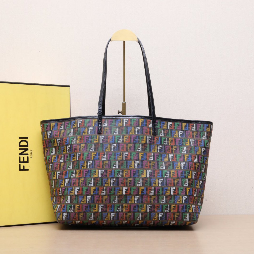 95新 FENDI/芬迪 小花6枫老花 PVC 金扣 彩色 FF 购物袋 小号包