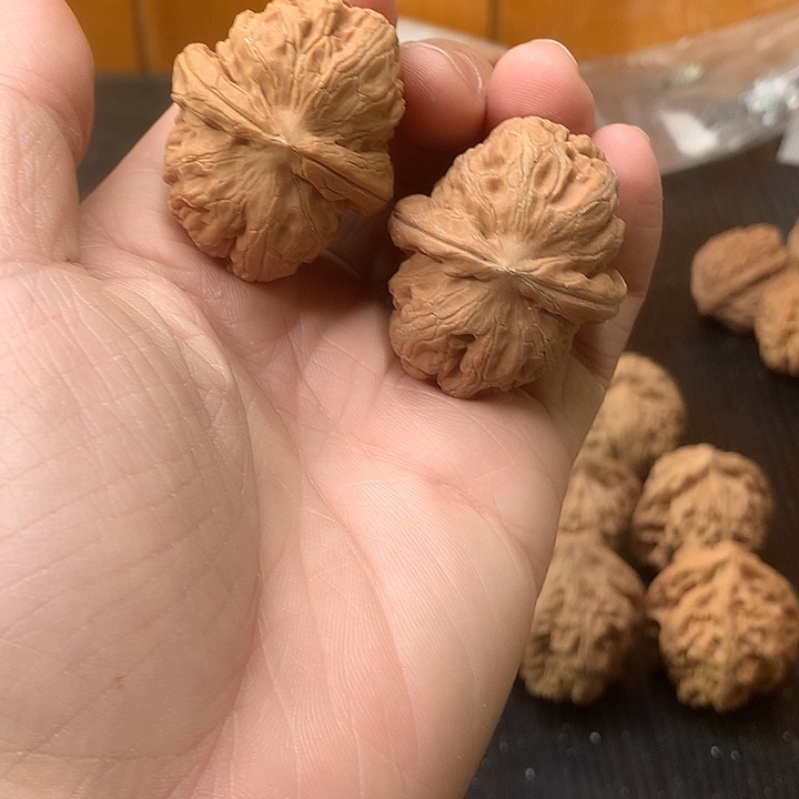 文玩核桃吊坠35 41元宝