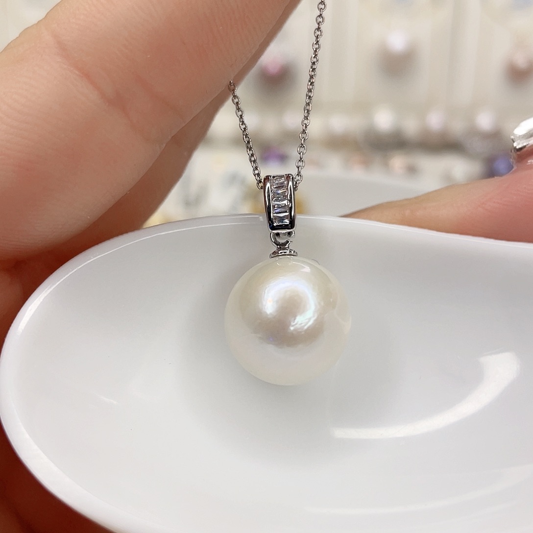 淡水珍珠吊坠(赠链)未镶嵌