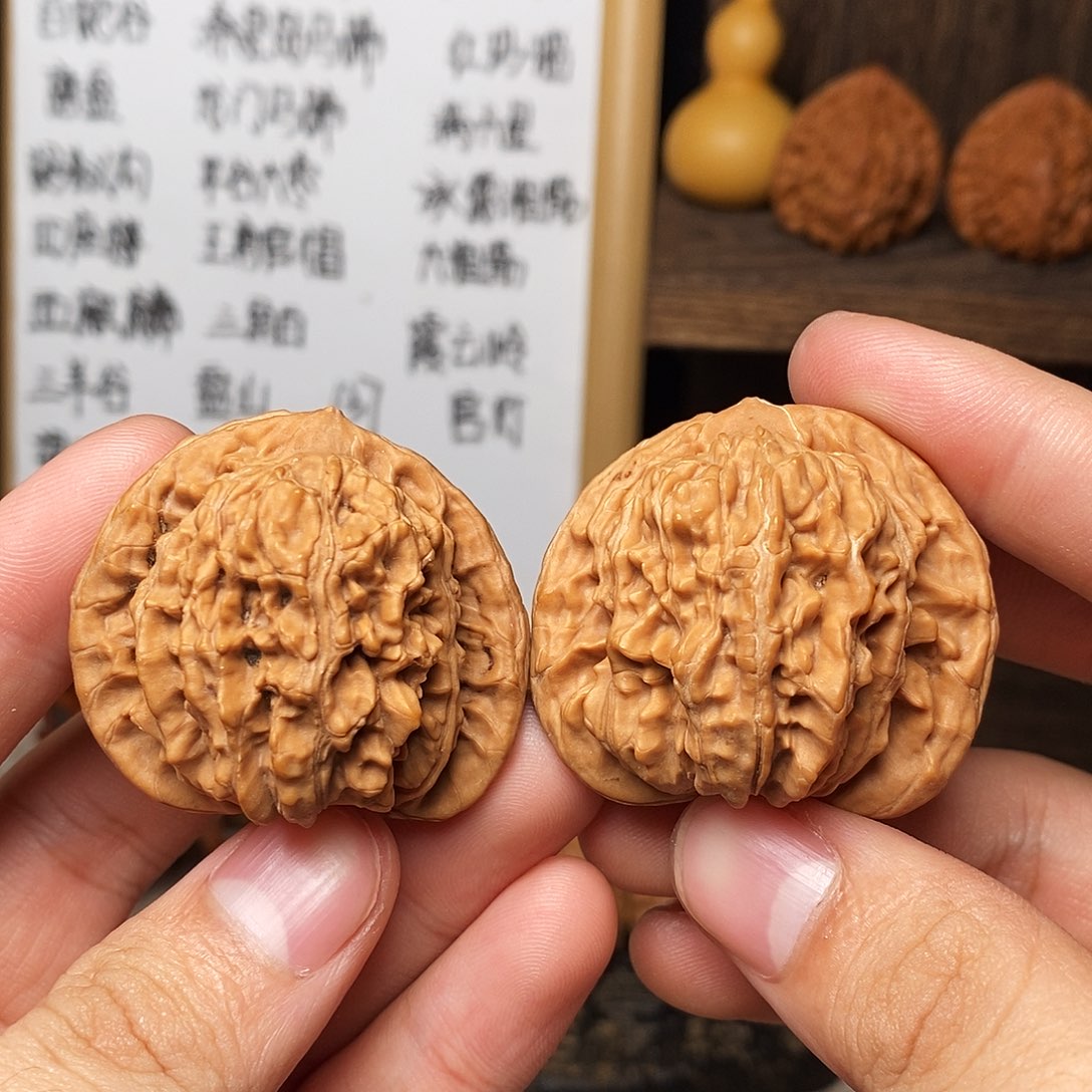 文玩核桃吊坠楼子