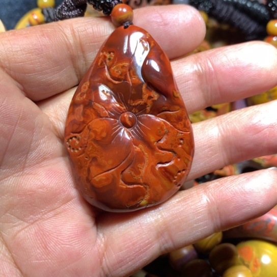 玛瑙/玉髓颈饰未镶嵌真***心