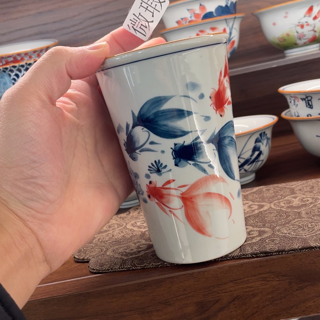 釉下手绘茶具微瑕
