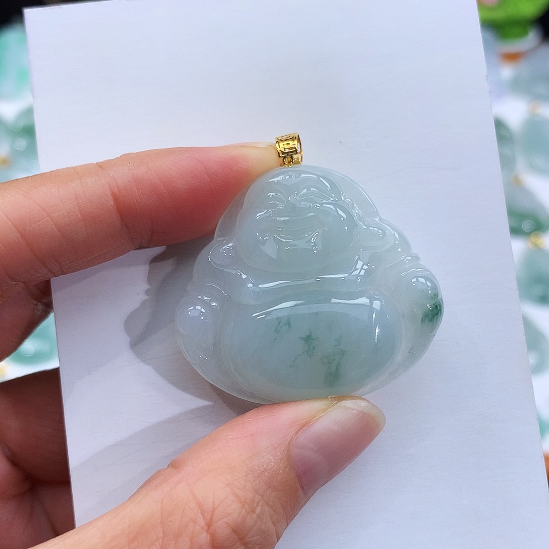 翡翠18K金镶嵌颈饰翡翠吊坠