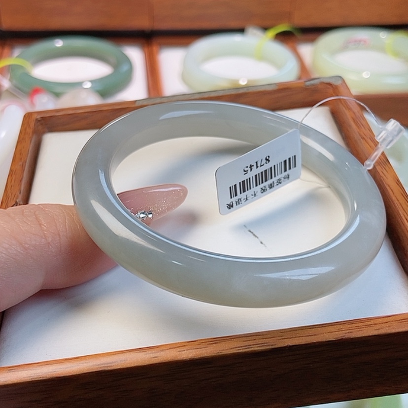 【闪购商品】和田玉手镯未镶嵌55.3