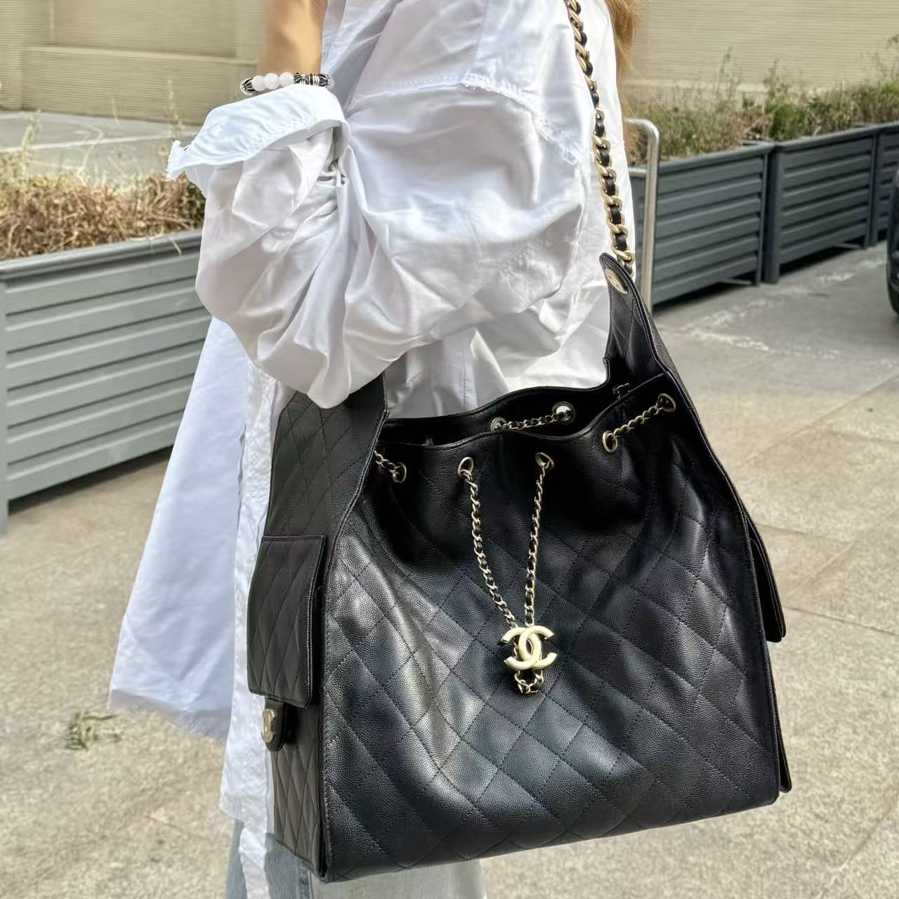 95新 Chanel/香奈儿 香奈儿25bag黑金中号手提单肩斜挎包