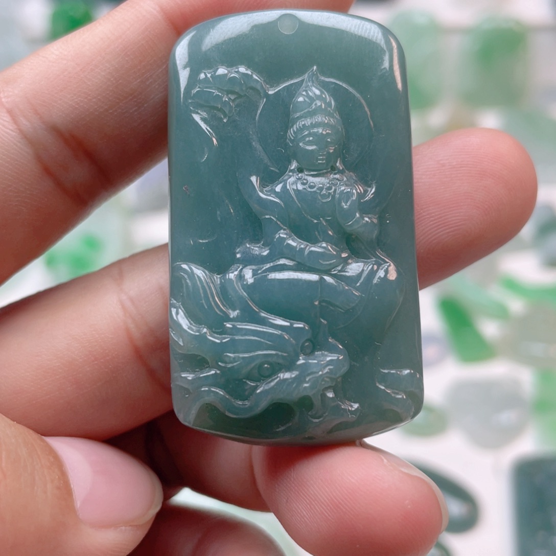 翡翠颈饰未镶嵌观音