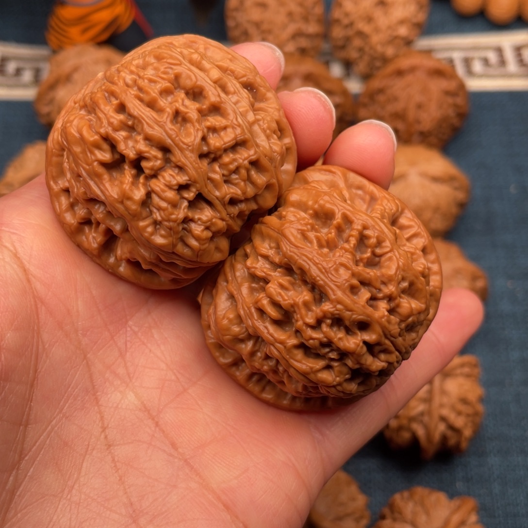 、***木把件文玩核桃44全品粗筋